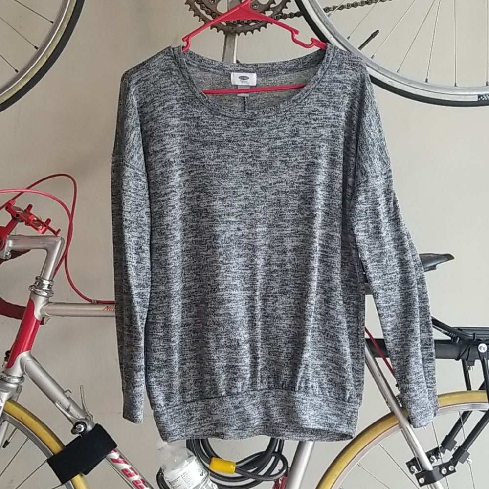 💥Old navy relaxed sweater 💥2 for $20💥